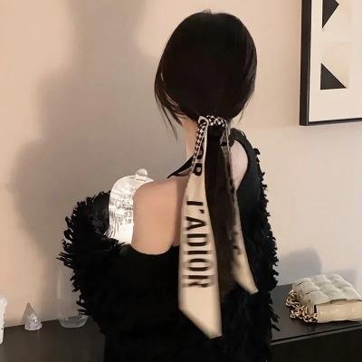 破晓东方 封面