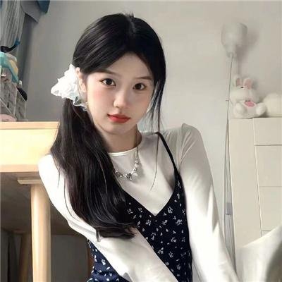 年轻母亲之家 封面
